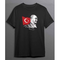 ATATÜRK BAYRAK VE İMZA SİYAH TİŞÖRT